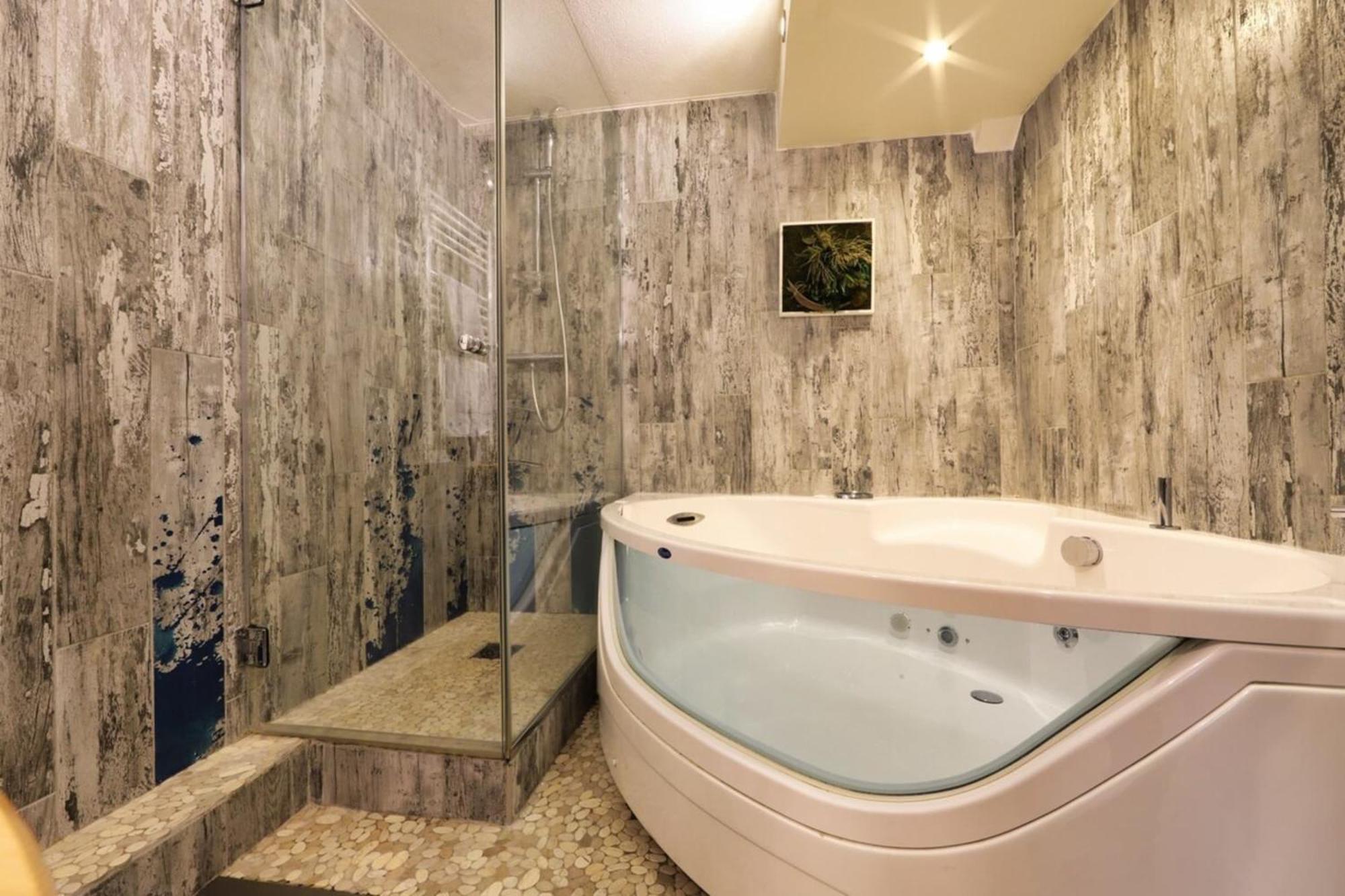 Le Cocon - Lofts & Lakes Certified 4-Stars Annecy Bagian luar foto