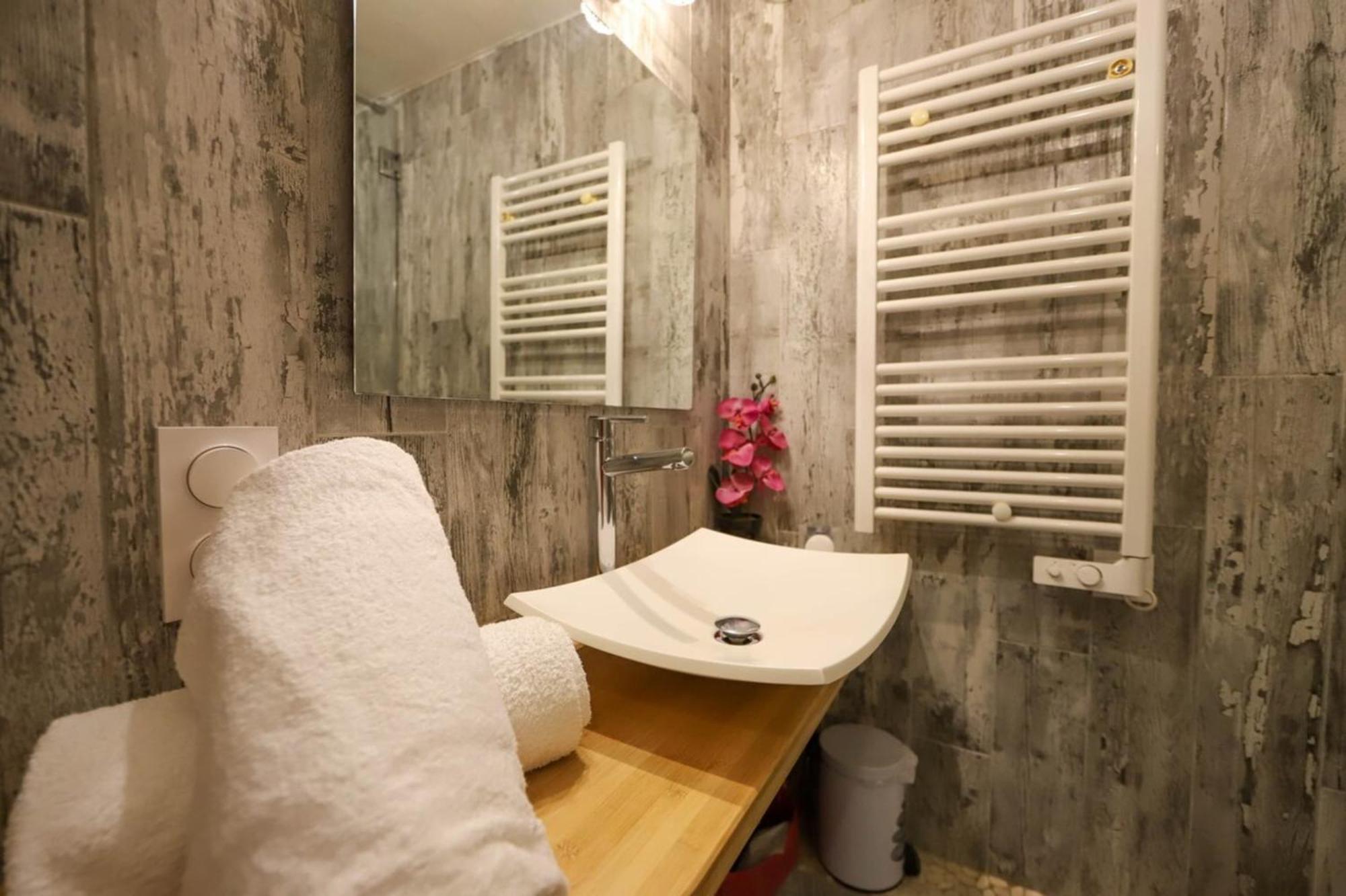 Le Cocon - Lofts & Lakes Certified 4-Stars Annecy Bagian luar foto